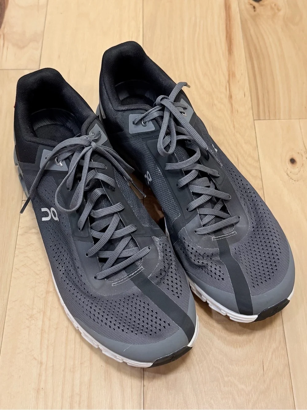 On Running running men’s